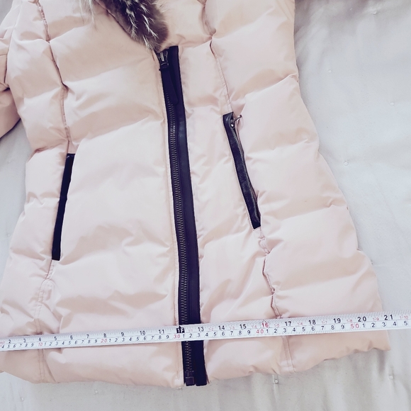 MACKAGE Soft Pink Adali Silver Fox Fur Signature Collar Down Coat - Picture 11 of 16